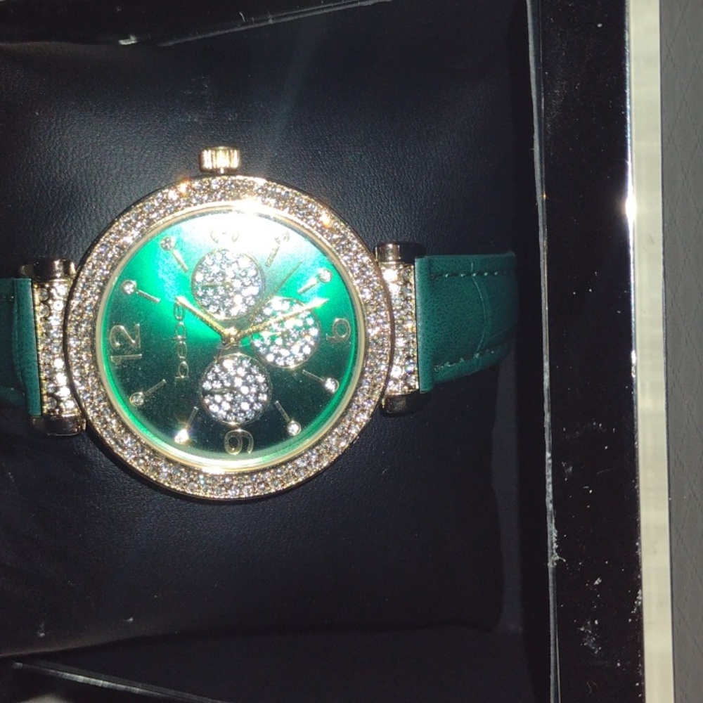 Watch - Picture 7 of 7